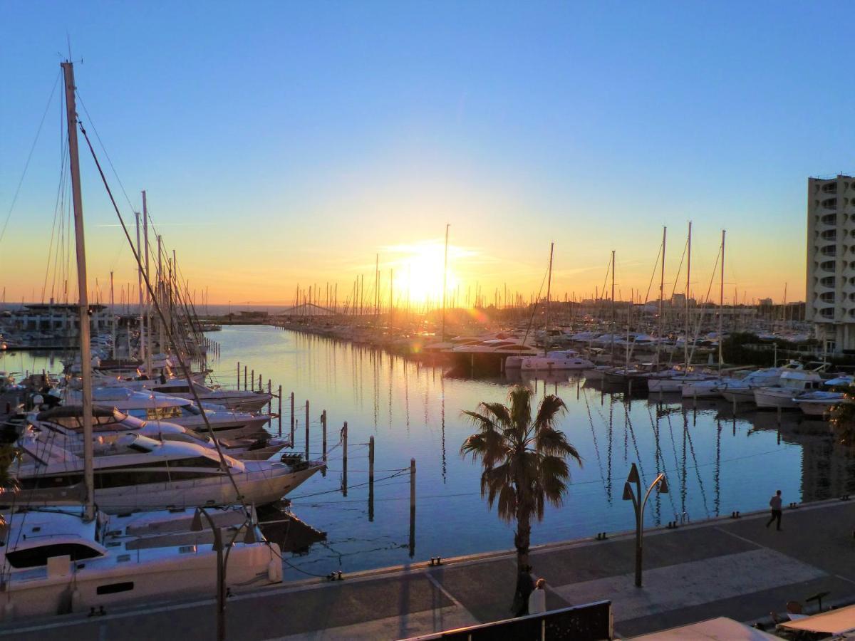 Classe 3 Etoiles - Magnifique Vue Sur Le Port - Wifi Et Clim ラ・グランド・モット エクステリア 写真