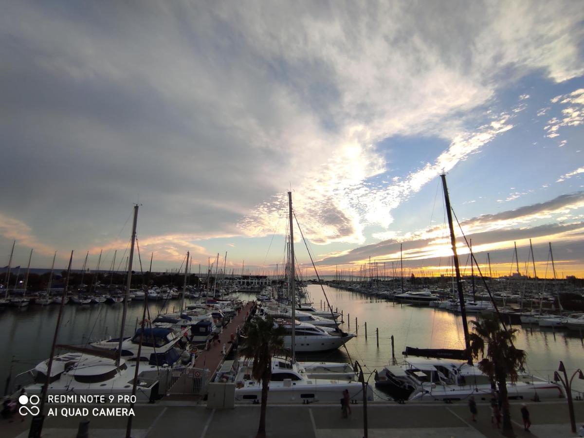 Classe 3 Etoiles - Magnifique Vue Sur Le Port - Wifi Et Clim ラ・グランド・モット エクステリア 写真